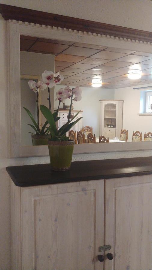 Wanderhuette Zum Bernhardsthal Villa Eksteriør billede